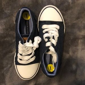 **HOST PICK**Tommy Hilfiger Denim sneakers.Size 1.